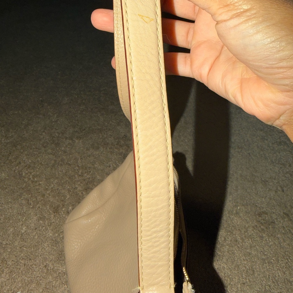 Kate Spade Beige Leather Shoulder Bag - Picture 8 of 9